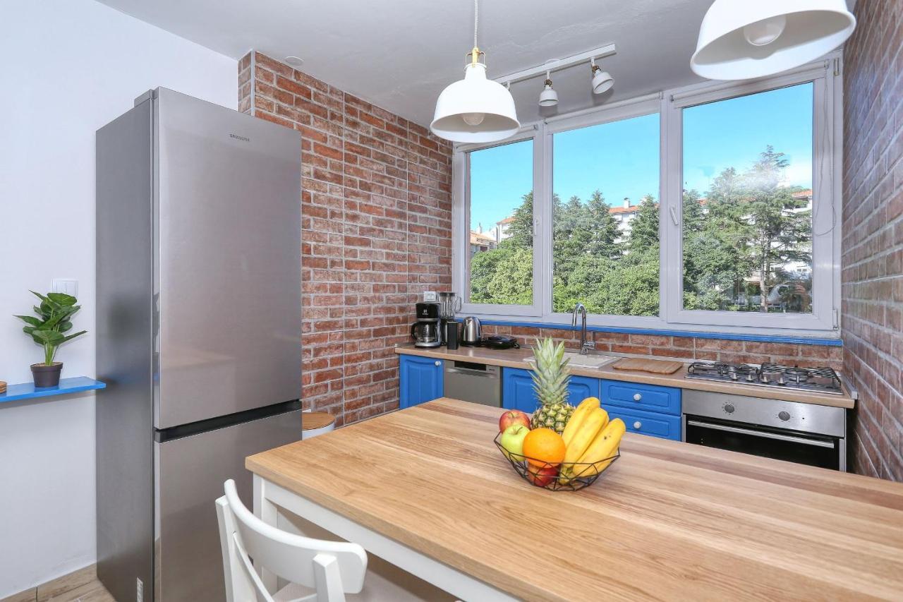 Apartament Marina *