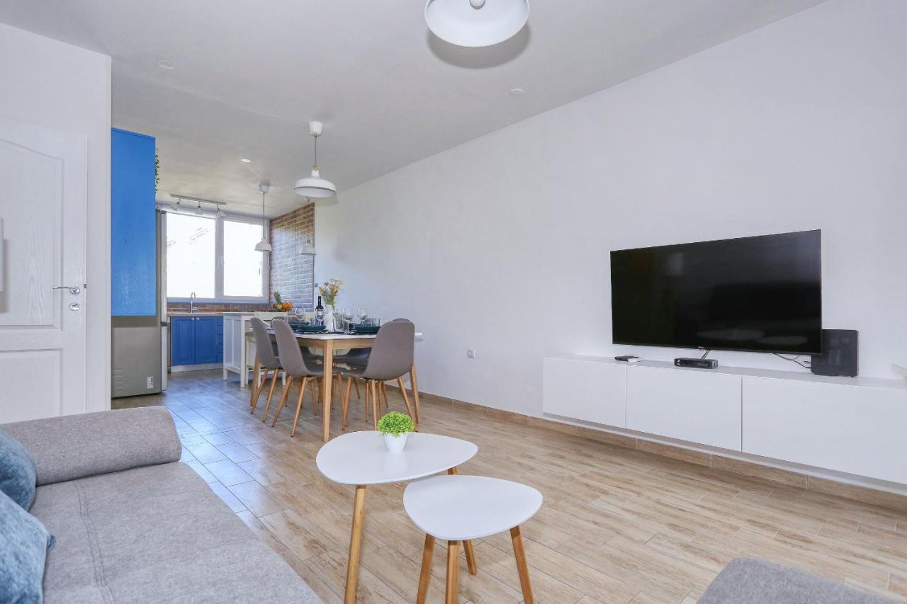 Marina Apartment *